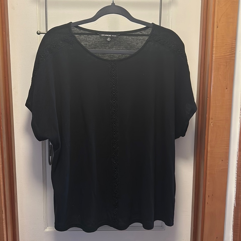 Black t shirt